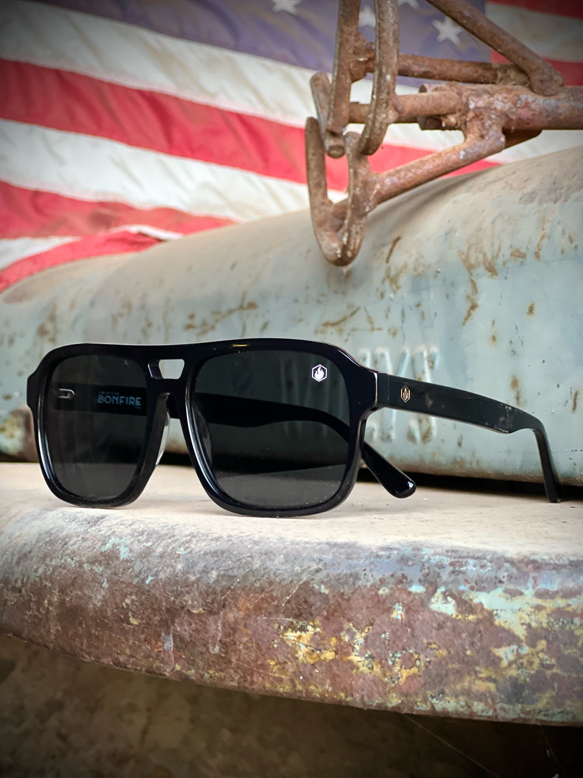 Rattler in Black