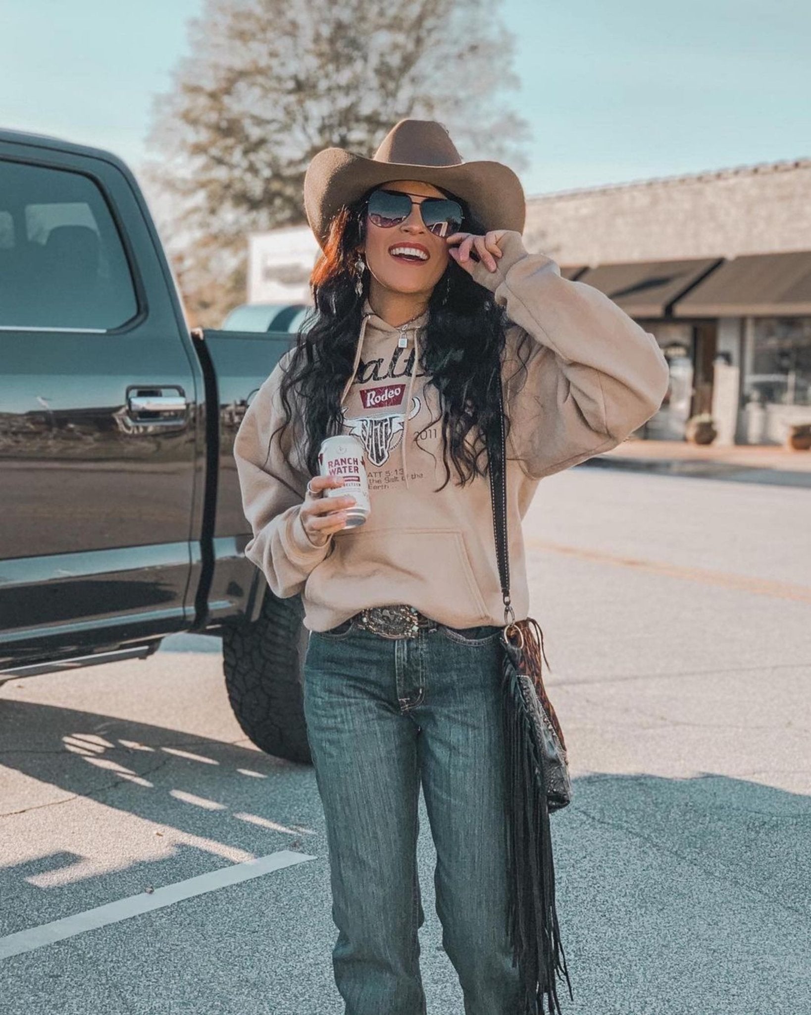 Mo Brings Plenty Aviator in Obsidian - American Bonfire Co.