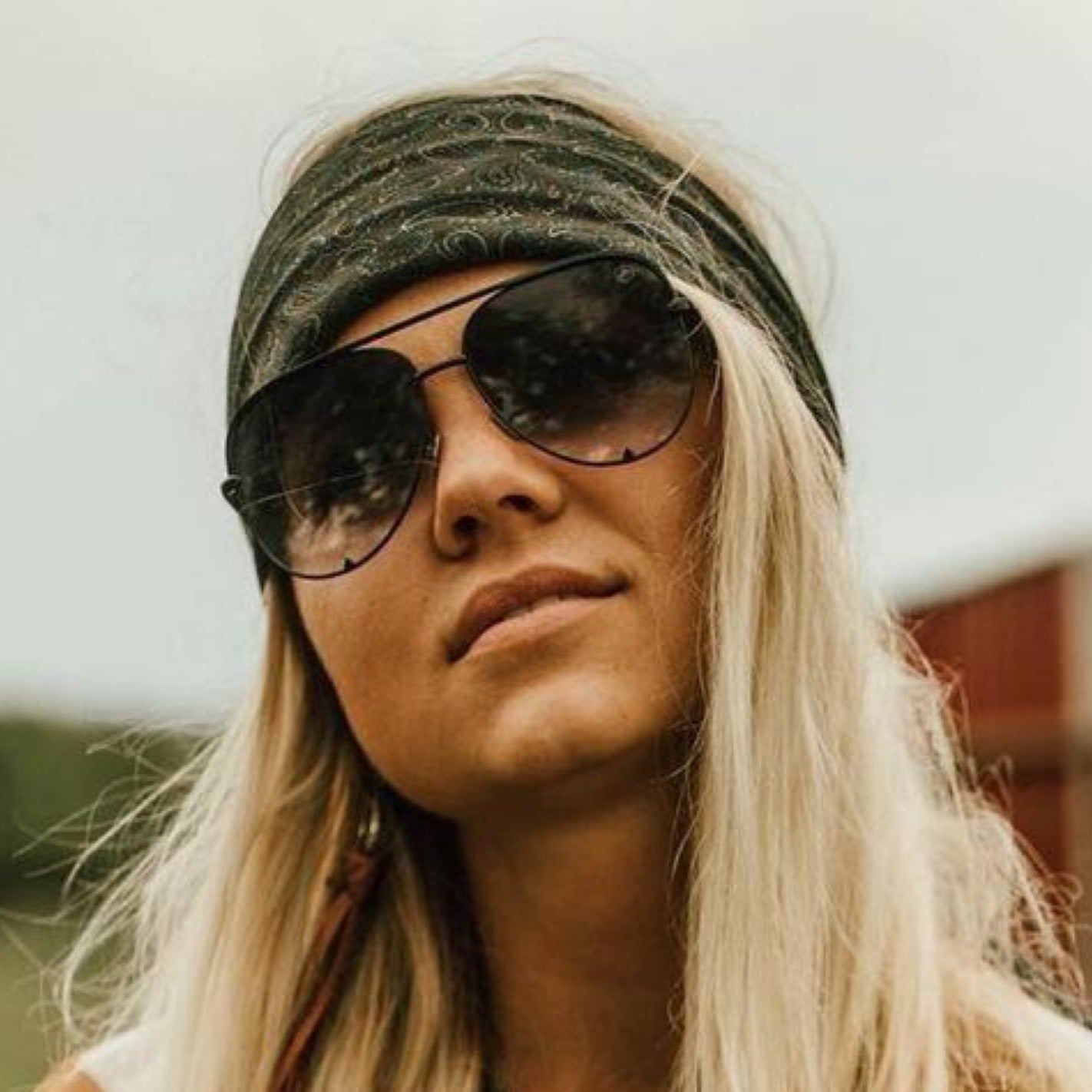 Mo Brings Plenty Aviator in Obsidian - American Bonfire Co.